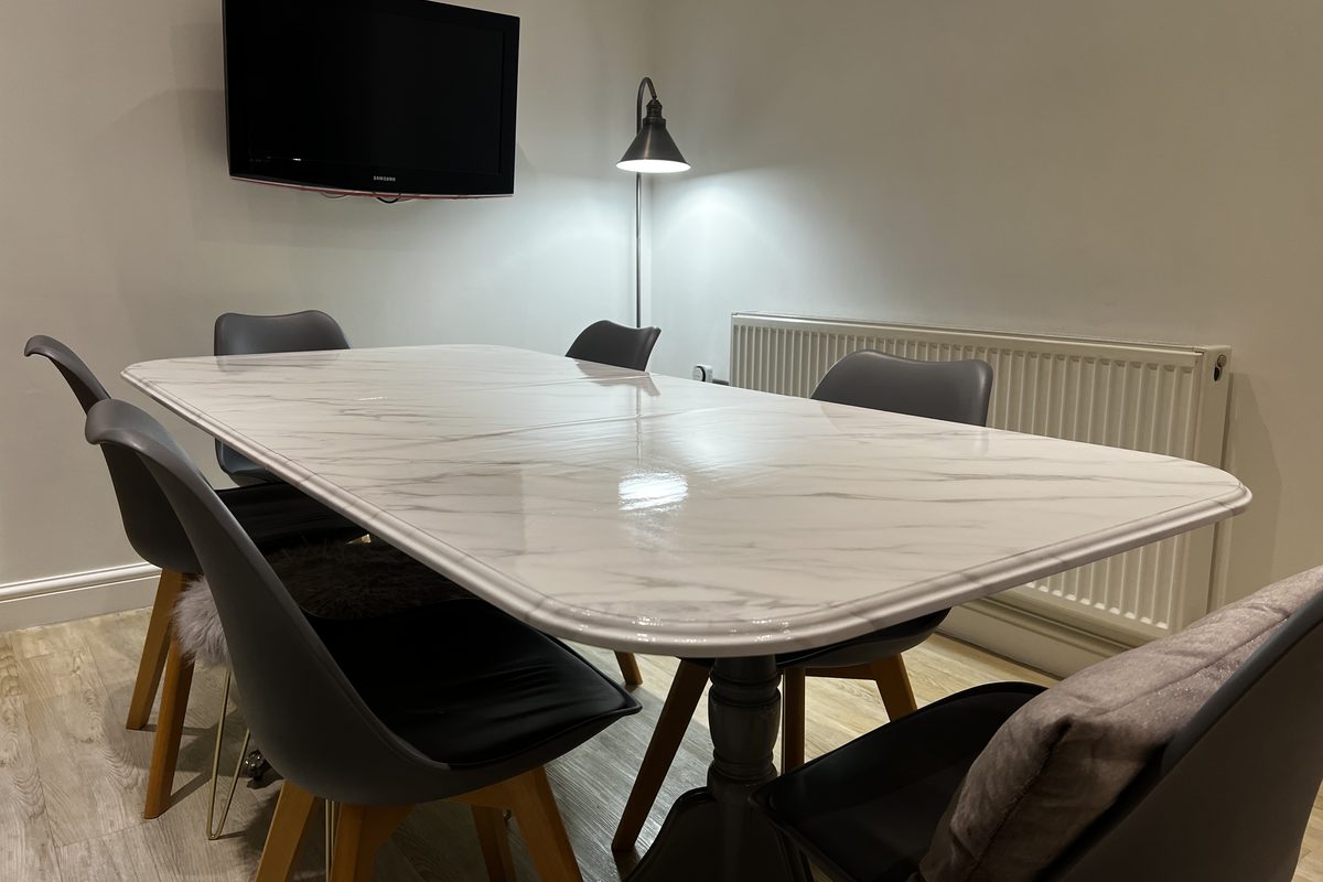 Kitchen table · White marble wrap