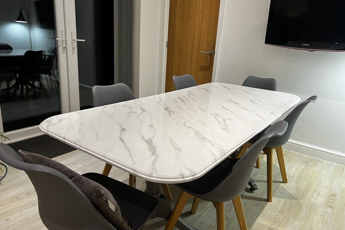 Kitchen table · White marble wrap