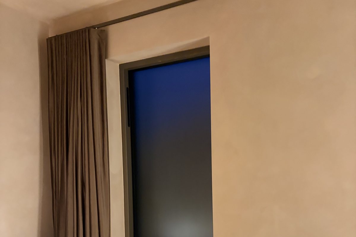 Privacy window film · Luxury property