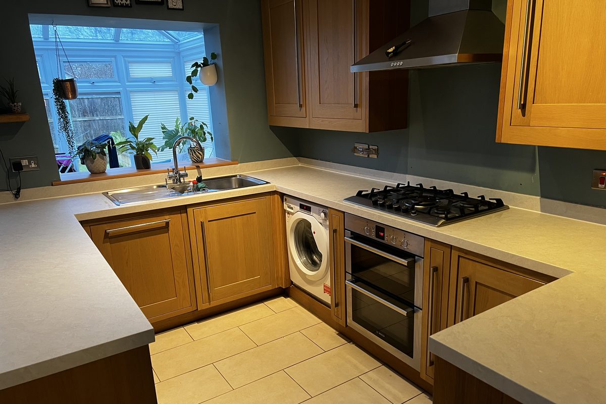 Marble worktop wrap · Milton